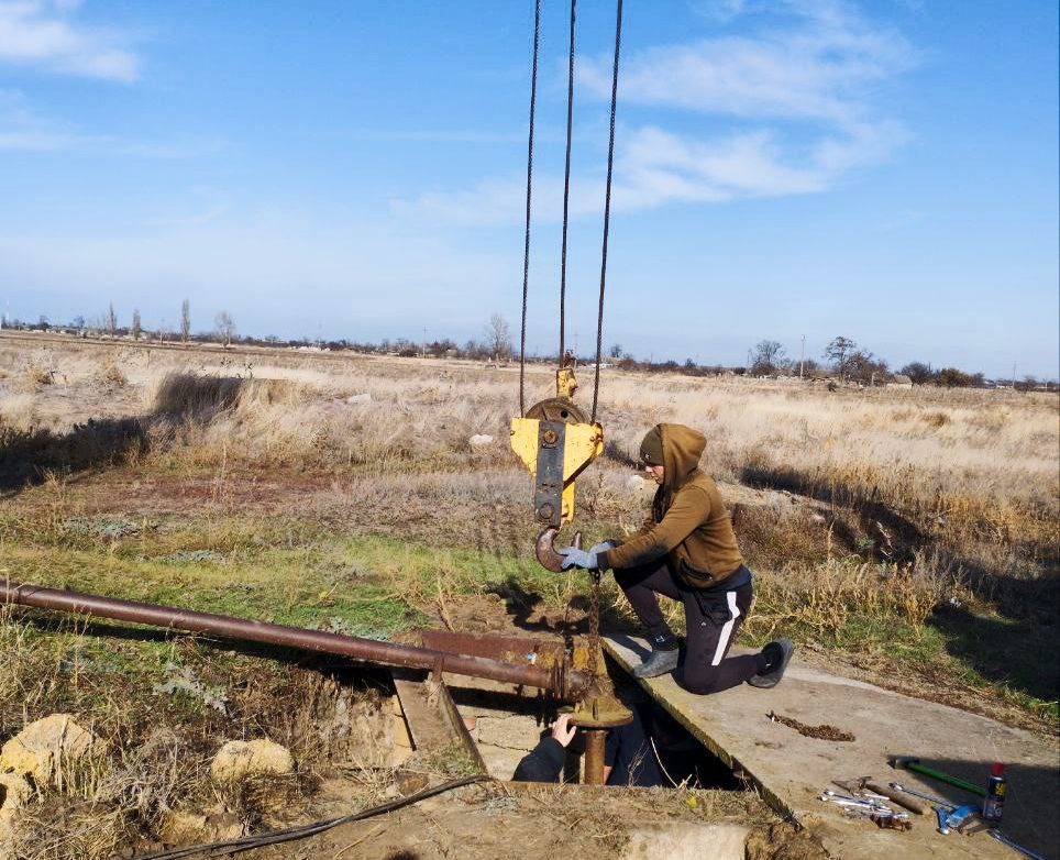 В селе Ивановского округа заменили глубинный насос.